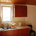 Ioannis At Skonizo Apartman Hriszí Aktí Haniá