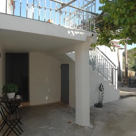 Ioannis At Skonizo Apartament