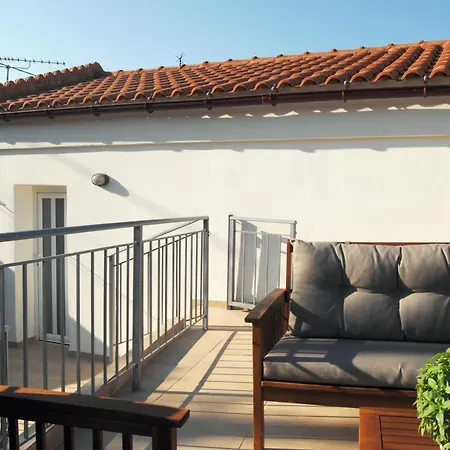 Ioannis At Skonizo * Chania (Crete)